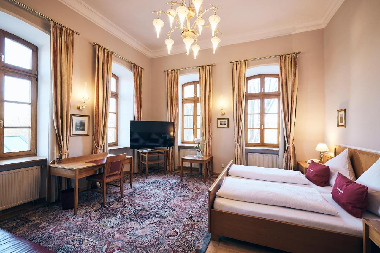 Hotel & Restaurant Waldschloss パッサウ エクステリア 写真