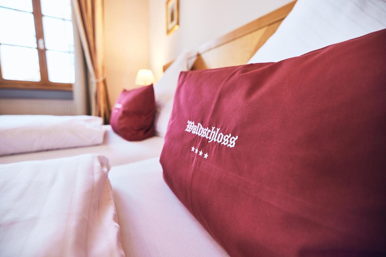 Hotel & Restaurant Waldschloss パッサウ エクステリア 写真