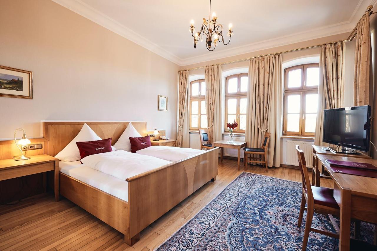Hotel & Restaurant Waldschloss パッサウ エクステリア 写真