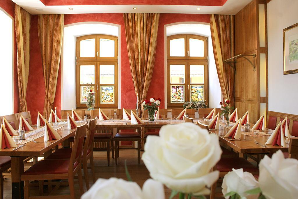 Hotel & Restaurant Waldschloss パッサウ エクステリア 写真